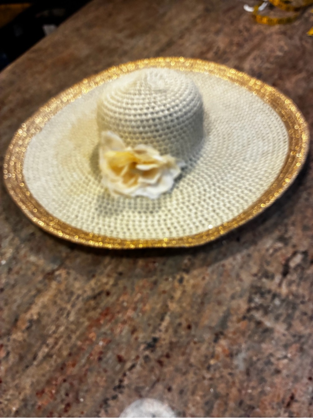 Apt. 9 Women’s Straw Sun Hat with Gold Trim and Flower Accent, NWT - Picture 2 of 10